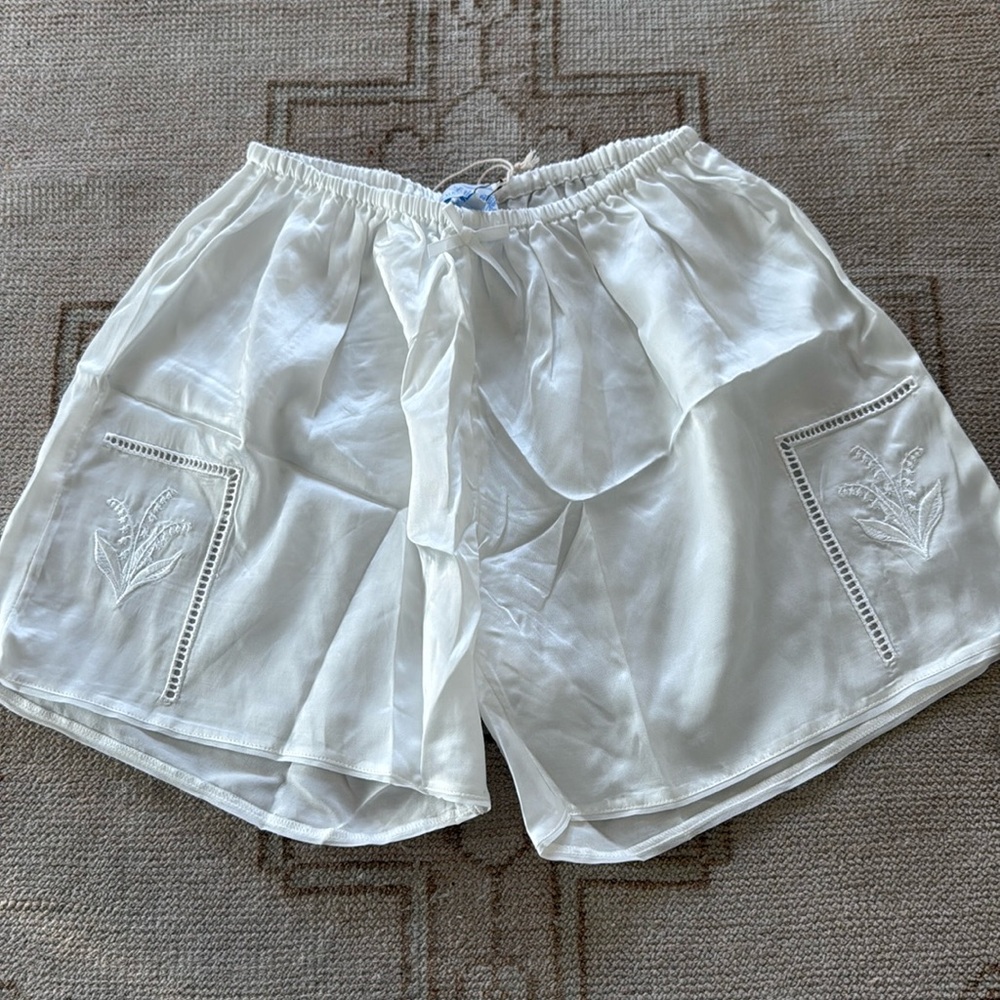 Dairy Boy Lily Short Size Small NWT